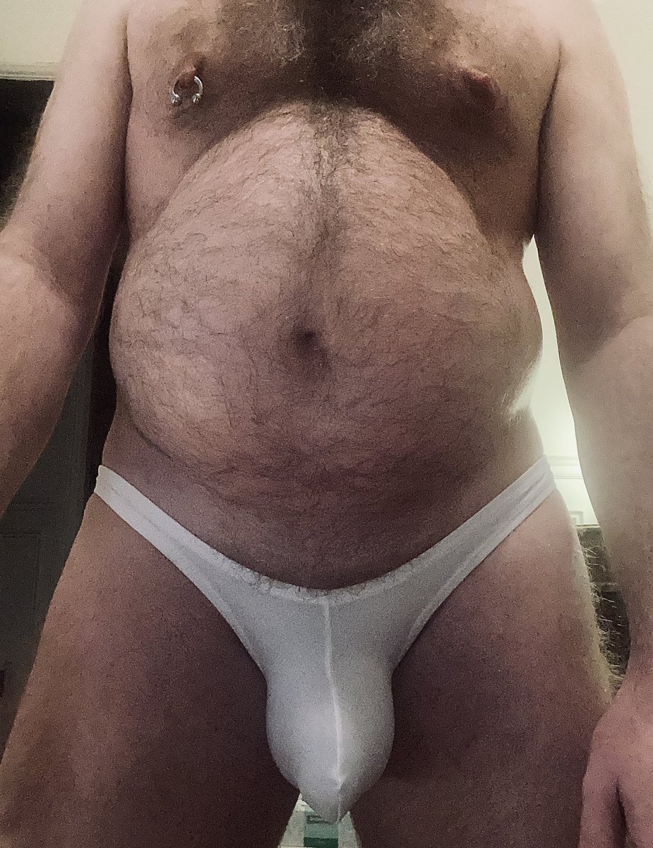 BellyOnly's tweet photo. My belly!🐖
Mon bide!🐖

#belly #hairybelly #dadbelly #daddybelly #hairy #nipples #piercing
#beard #bearded #redbeard #redhair #dad #daddy #hairychest
#chest #weight #fat #gainweight #bear #gaybear #gay #gainer
#bellygainer #gut #beargut #growinggut #piercing #beergut https://t.co/h4T9Y7XoNO
