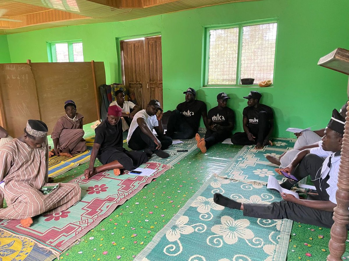 mkaghana's tweet image. Tarkwa Banso/Antwikrom Jama’at in the Wassa West Circuit, Tarkwa Zone held a Jama’at Rally on 12th December 2025 on Khuddam inactiveness. The session was addressed by Muallim Alhaj Basirudeen Zakaria, with 13 Khuddam in attendance and graced by regional and circuit officials.