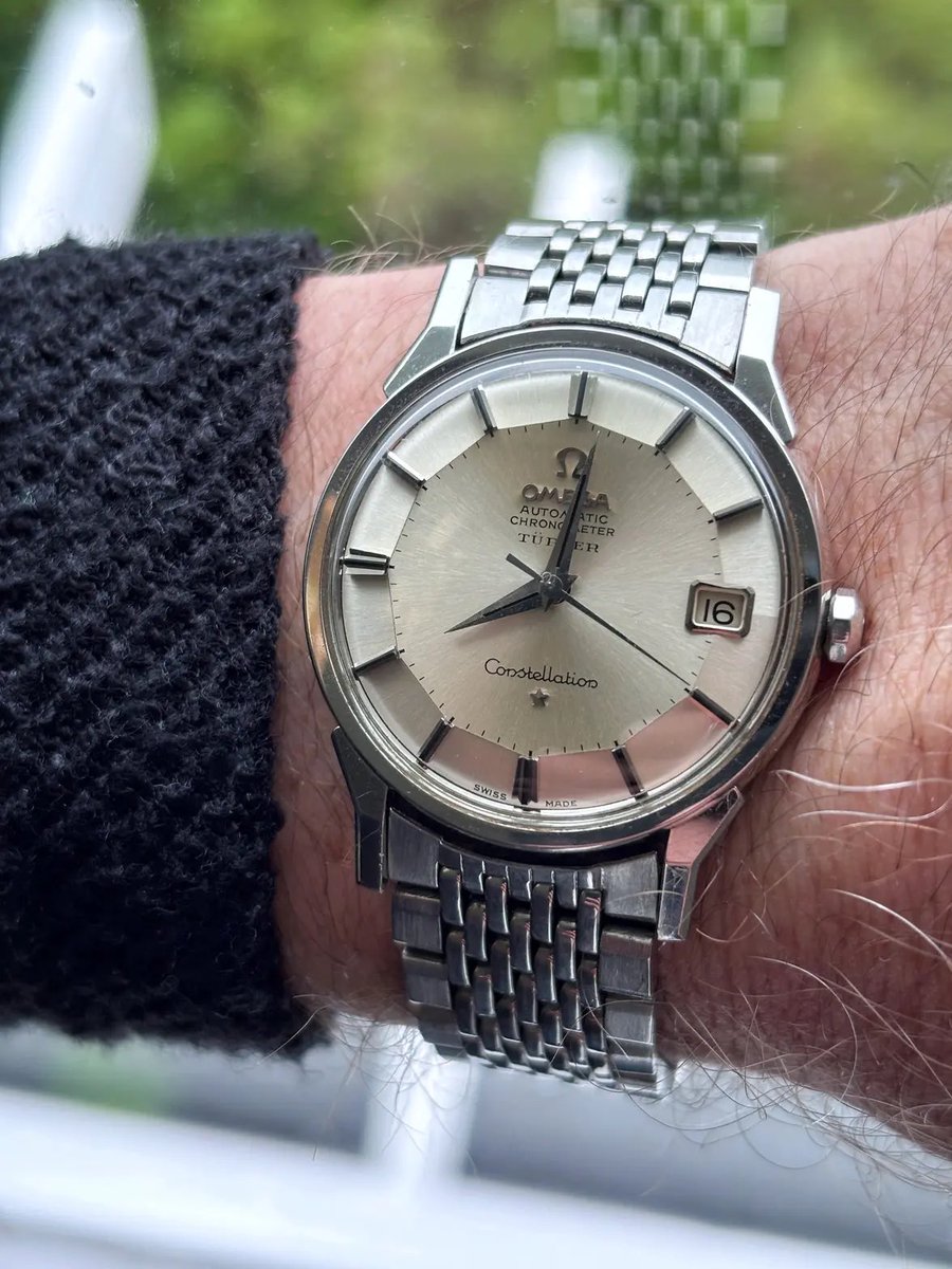 omegaforums's tweet photo. A simple & clean #Omega CK14902 #Constellation #Piepan with Turler Signed Dial in steel #Dogleg case on beads of rice bracelet by Omegaforums member Makesbelieve https://t.co/hIc0j3Xr4m