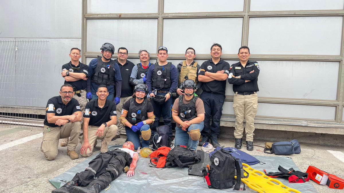 NAEMT_'s tweet photo. TECC training continues to grow in Chile! 🇨🇱 Big thanks to Prof. Juan Tolentino and Omega Capacitaciones for advancing high-quality tactical emergency care education.
#NAEMT #TECC #GlobalEMS #EMSEducation https://t.co/V7AsuRaHHe
