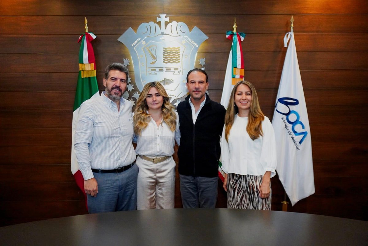 Agradezco la disposición y el diálogo institucional de mi amiga <a href="/maryjosegamboa/">Maryjose Gamboa</a> , alcaldesa electa, así como su compromiso para que este ejercicio se lleve a cabo con respeto, coordinación y pensando siempre en la conveniencia de la mejor ciudad de Veracruz.