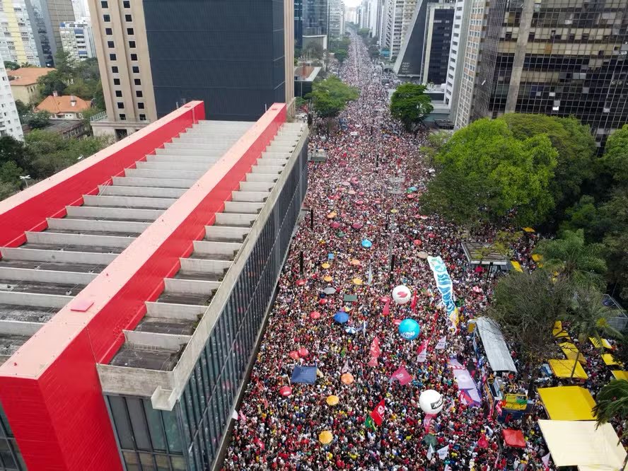 🚨URGENTE! Senador Otto Alencar ACABA de AFIRMAR que a CCJ do Senado NÃO TEM VOTOS para APROVAR a dosimetria.

Lembrando: O povo JÁ DEU O RECADO nas ruas neste domingo! 

DERROTA DE HUGO MOTTA E DA EXTREMA-DIREITA = VITÓRIA DO POVO BRASILEIRO! 🇧🇷👍