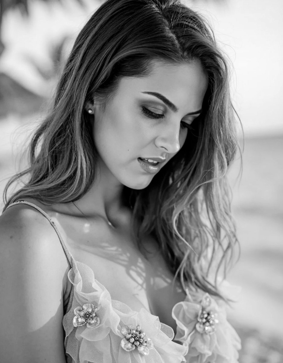 Carolina Abril tweet media