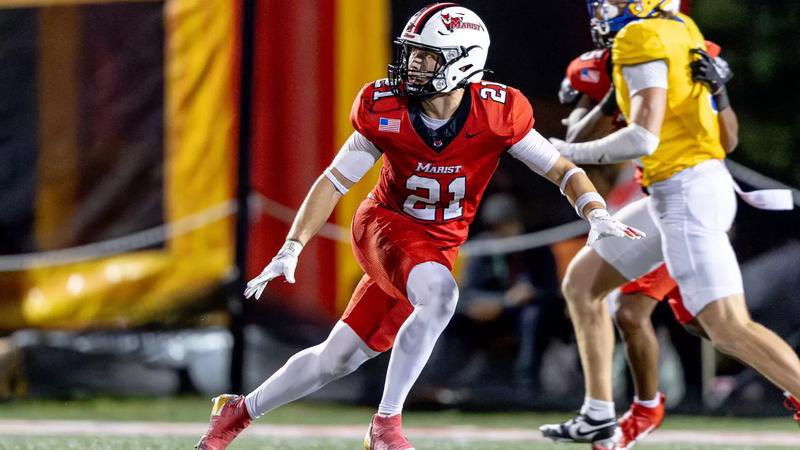 After a great meeting with <a href="/CoachMWillis/">Mike Willis</a> I am incredibly honored to have received and offer from Marist University! <a href="/CoachDiMonte/">Vince DiMonte</a>