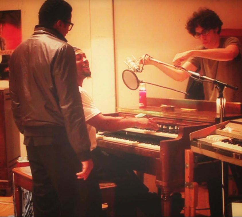 _DJShort's tweet photo. Q-Tip, D'Angelo, and engineer Ben Kane at Henson Studios in Hollywood during the "Black Messiah" sessions https://t.co/zE8bACM6BU