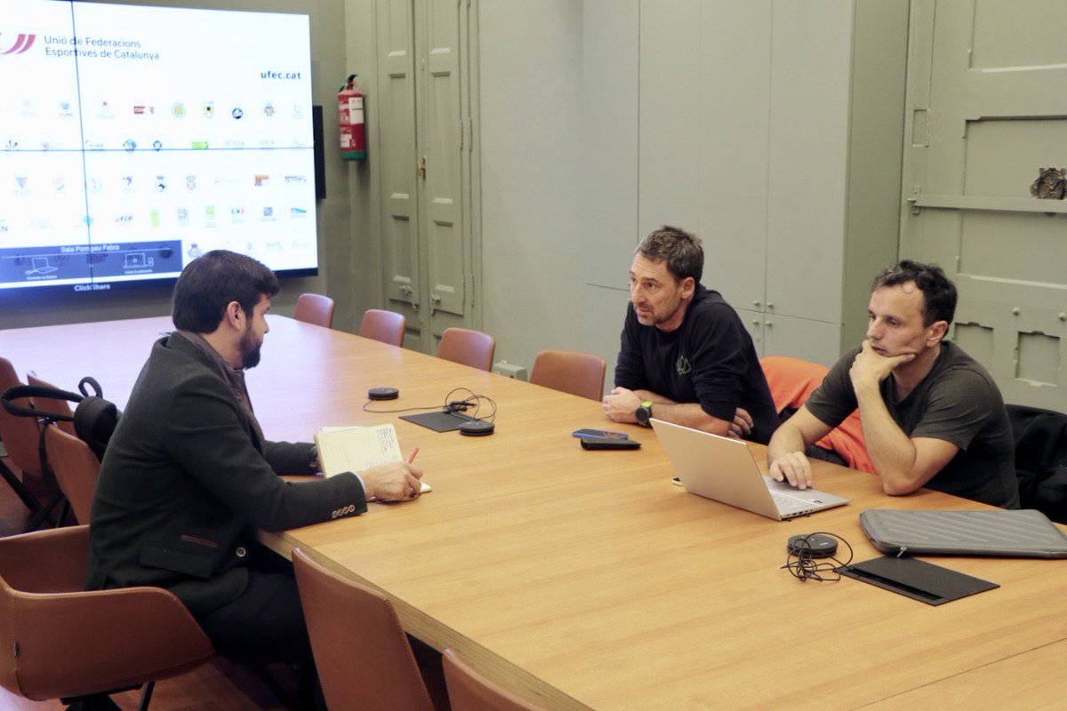 ⛵️ Hem rebut la visita del <a href="/didaccostaVG/">Didac Costa</a> i el Guillermo Cañardo, dos patinaires catalans  que a finals d’any començaran la seva expedició a la Patagònia, on faran més de 2.000 kl en 65 dies amb patí a vela. 

Un repte històric i extrem de superació on els hi desitgem tots els