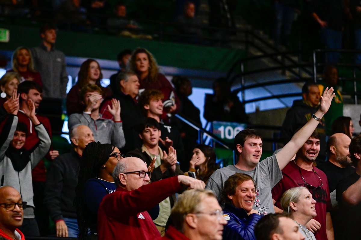 TroyTrojansMBB's tweet image. After the final horn 📸

#TakeTheStairs | #OneTROY ⚔️🏀
