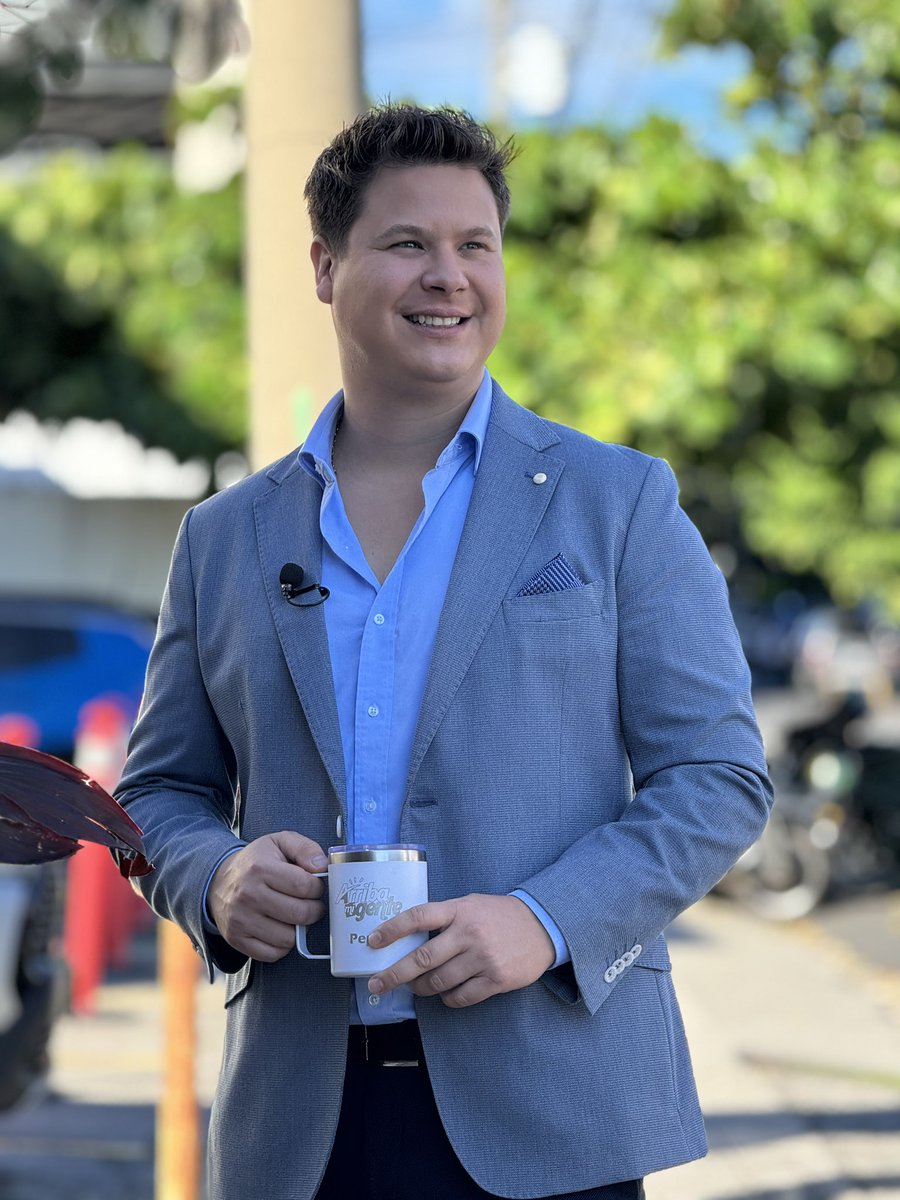 Bonita tarde de Lunes 😎💥 te desea Pepe Barahona 

#arribamigente #lunes #Elegant