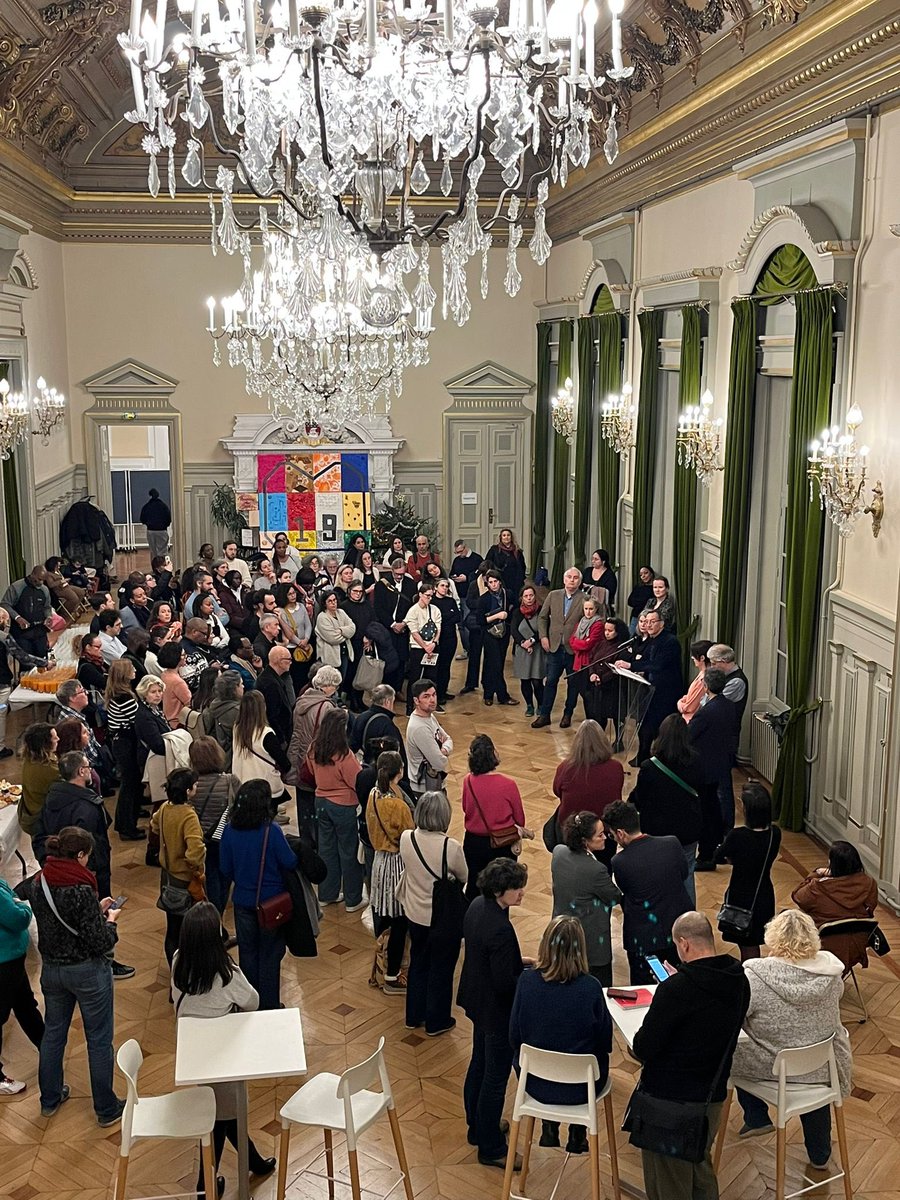 FrancoisDagnaud's tweet image. Adapter nos écoles au changement climatique, protéger nos enfants, remettre l’école au cœur d’une ville pensée à leur hauteur, promouvoir l’école publique. Les représentants des parents d’élèves sont les partenaires indispensables du dialogue éducatif. Merci pour votre engagement