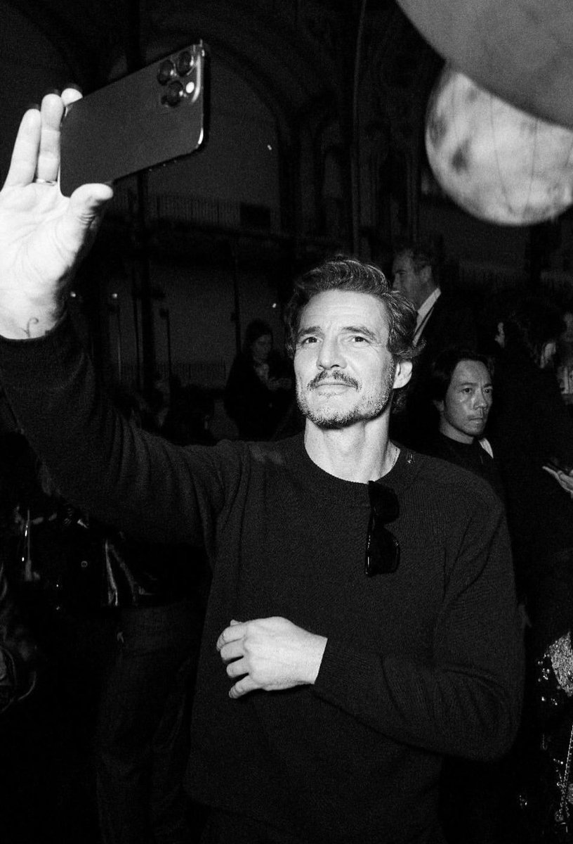 _Pascalispunk__'s tweet image. Play for Paris #CHANELSpringSummer #CHANELShow