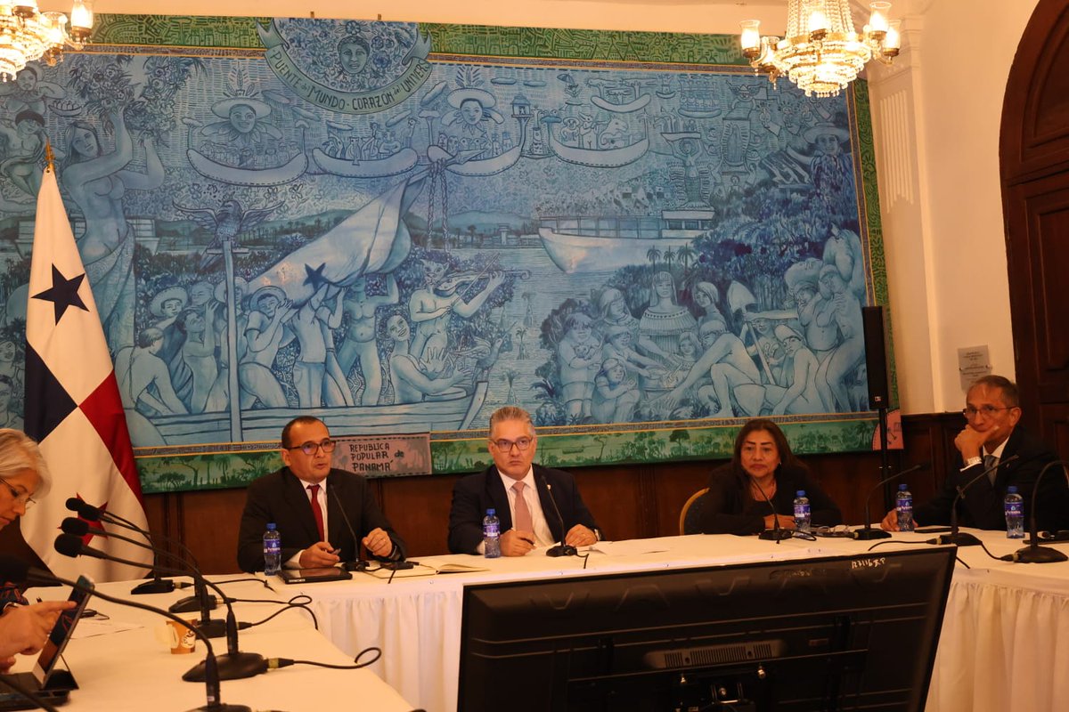 EnergiaPma's tweet photo. El Proyecto de Interconexión Eléctrica 🇨🇴-🇵🇦 sigue avanzando. Bajo el liderazgo del Ministro de la Presidencia Juan Carlos Orillac, las entidades del sector energía y los ministerios del gabinete social se han unido para la fase más importante: acercarse a las comunidades. https://t.co/ccbOF5Uj2O