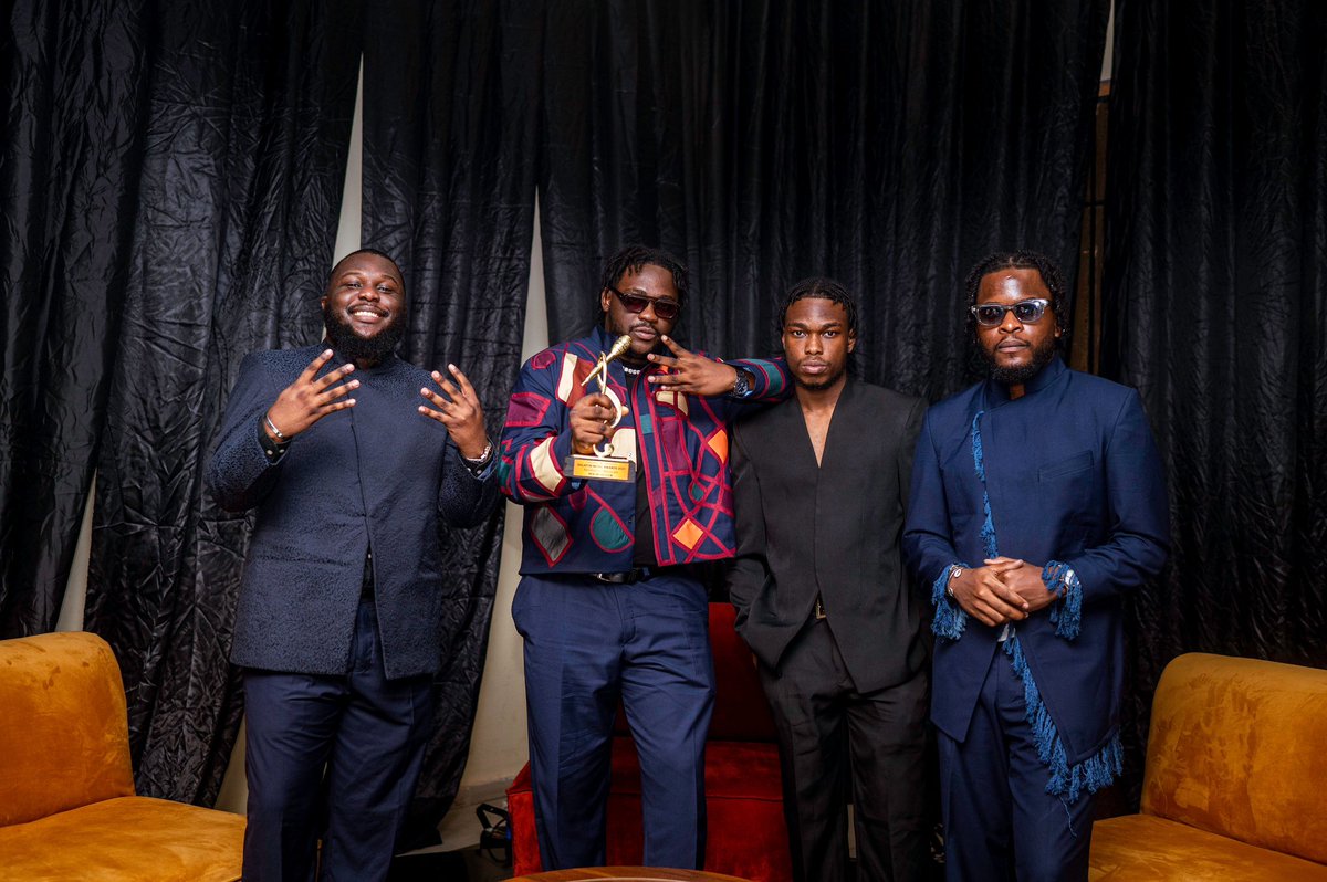 4444🥀 tweet media