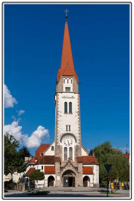 photos_dsmith's tweet photo. #christuskirche in #innsbruck, #Austria, standing proud on a #sunny #summer day. The #church, built in 1905-06, is a great example of #neogothic #architecture. #travelphotography #architecturephotography #europeanphotography For more #images like this see https://t.co/VilcfnO0ps https://t.co/s43ggZtbJf
