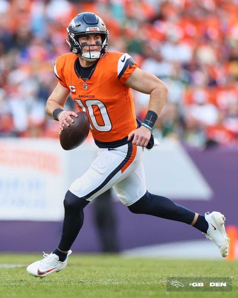 Broncos's tweet image. QB Bo Nix is up for @FedEx Air &amp;amp; Ground Player of the Week! 🤩

RT to congratulate him &amp;amp; don't forget to vote » buff.ly/DxgsLe7

#ProBowlVote