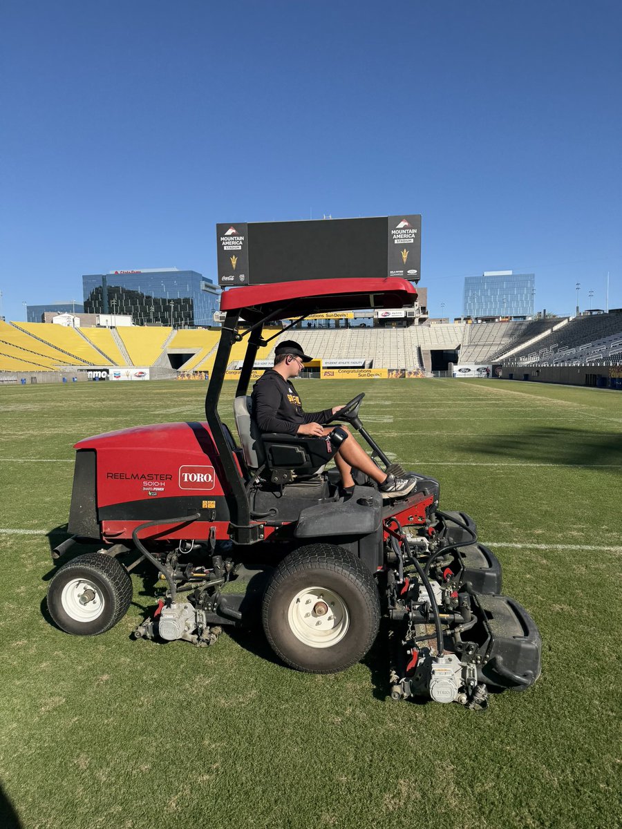 ASU Grounds Crew tweet media