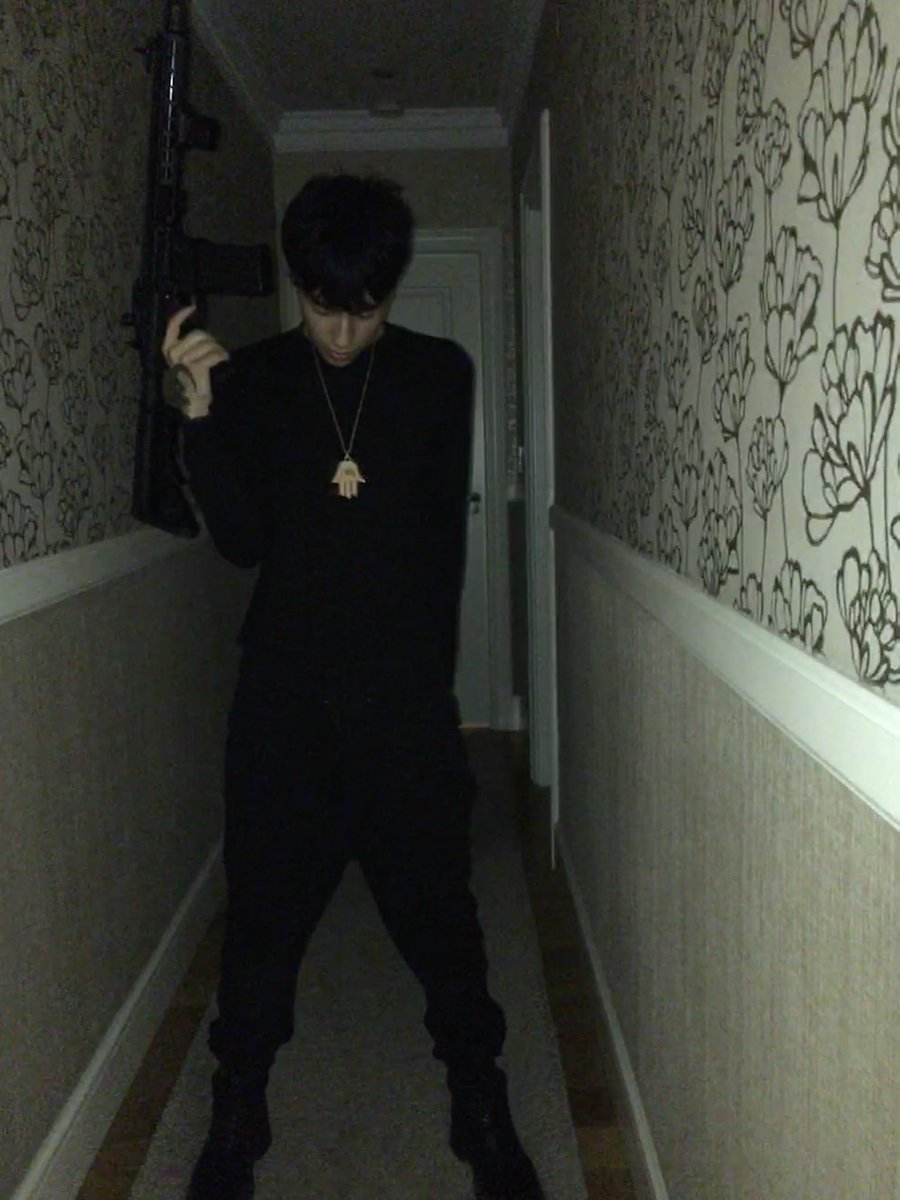 nostos2260's tweet image. paww