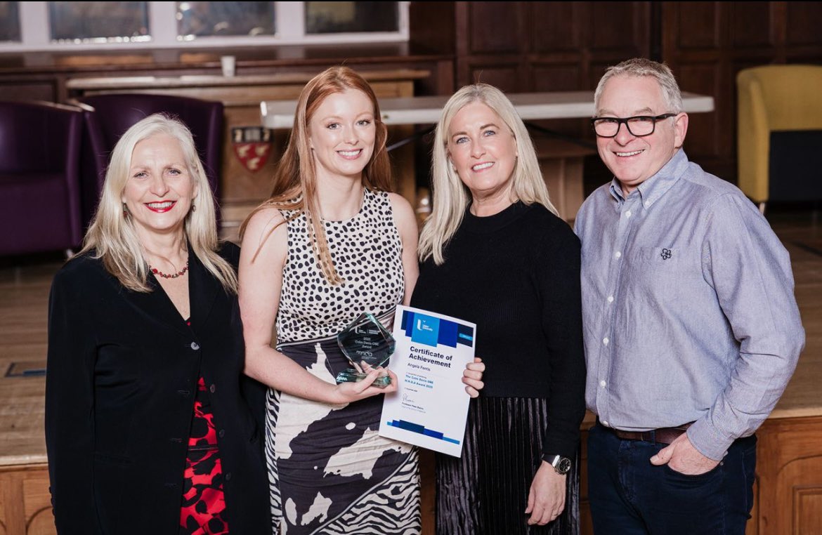 Angela Ferris tweet media