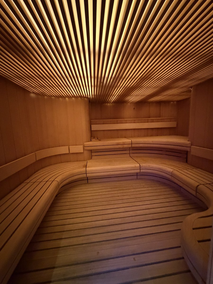 Richard Burton tweet media