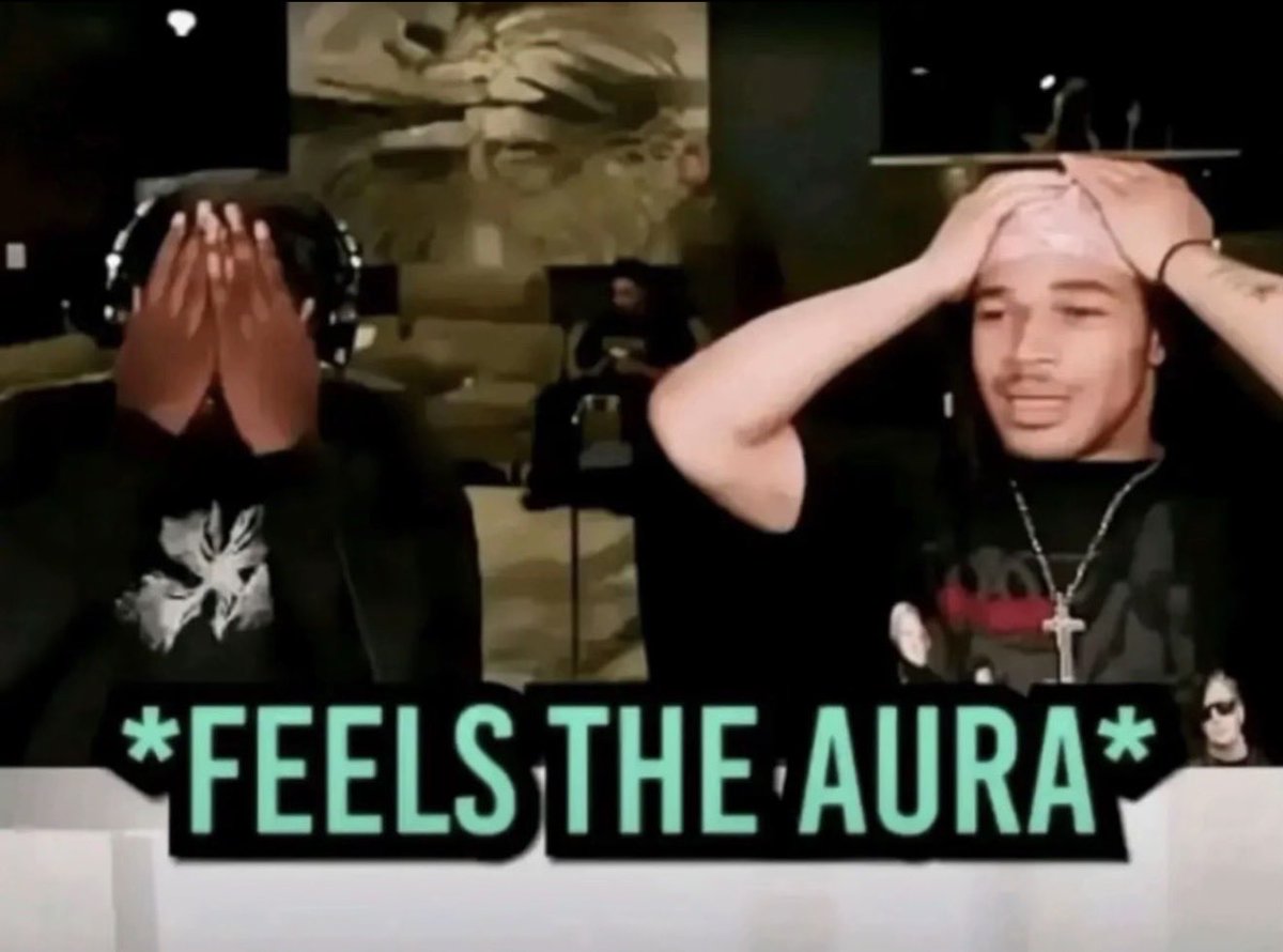 Simplehat_23's tweet image. About to win this pc