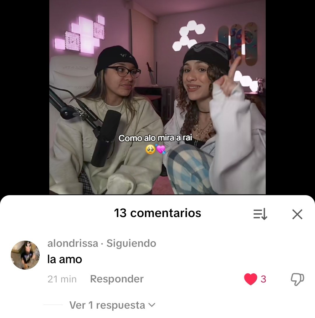 ella está tan enamorada 😭💕