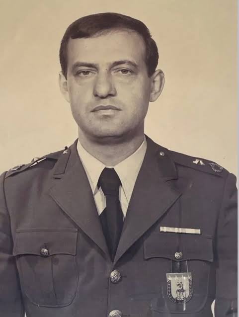 Osmanlı da TALAT.
Cumhuriyette ESAT.

Asil tinleri şad olsun yiğit atalarımın.🇹🇷🇹🇷🤘🇹🇷🇹🇷