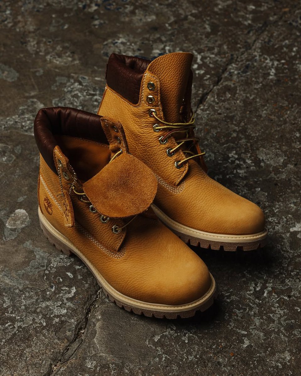 SneakerShouts's tweet photo. Avirex x Timberland Premium 6-Inch Waterproof Boot 🍂 

BUY HERE: https://t.co/me0kEtZm9w https://t.co/0QSe6OmrsF