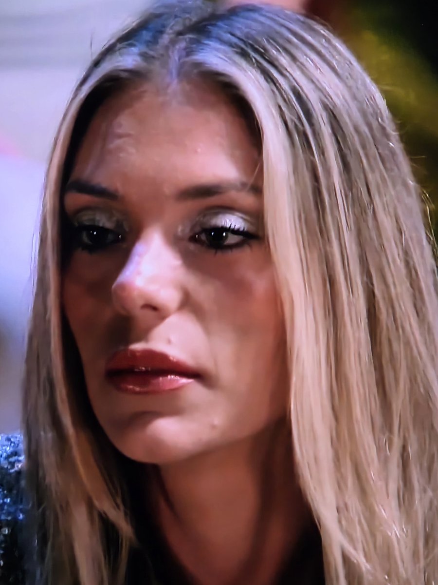 Cada vez que veo esta tia, pienso que al final Anita y Estefania eran buena gente ...#LaIslaDeLasTentaciones19