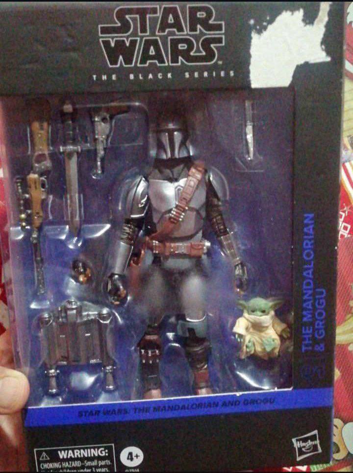El usuario matisotog del grupo de discord @outofthebasementyt ha filtrado la que parece que es la primera figura de #StarWars #BlackSeries basada en la película de #TheMandalorianandGrogu