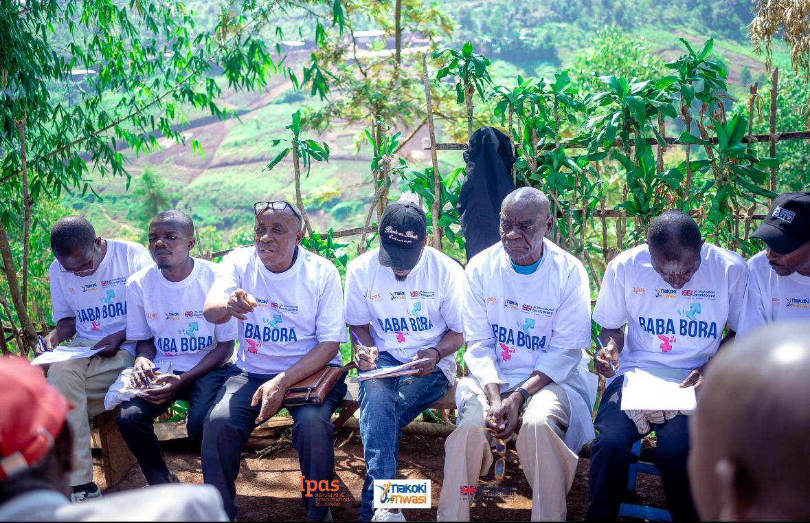 MaryseAkonkwa's tweet photo. #sudKivu: un #BabaBora a le devoir de protĂ©ger sa famille, il doit ĂȘtre informĂ© sur les services de
#PF. Sous lâappuie financier de @ipas les hommes de Mulege dans la zone de santĂ© de kabare ont partagĂ©s les diffĂ©rentes expĂ©riences sur la #Masculinitepositive #16JOURS2025 https://t.co/Tf9oaPIeRW