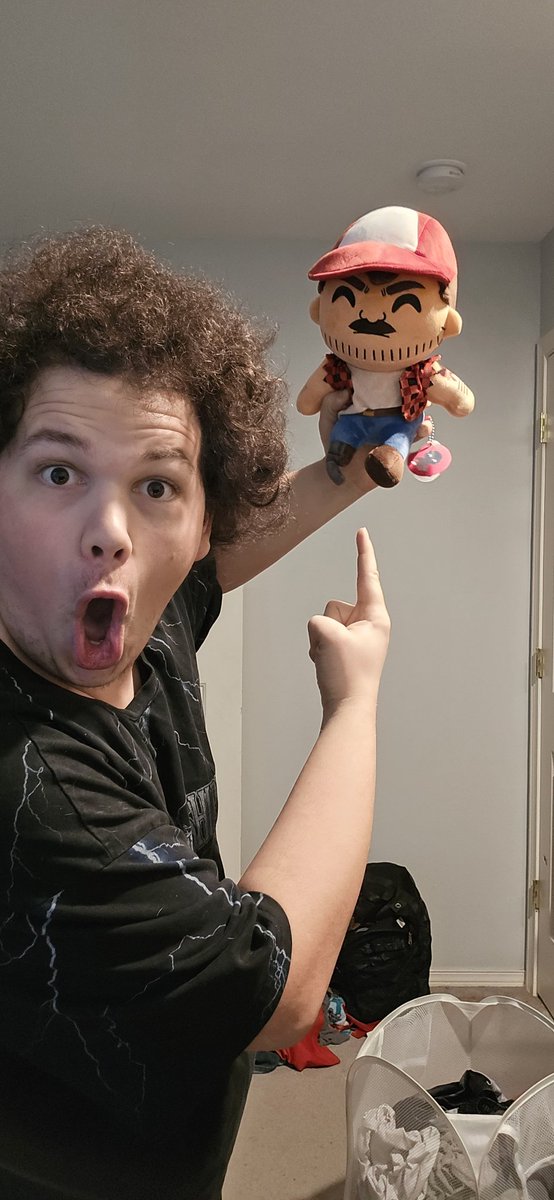 Geliton Man (doing VA work) tweet media