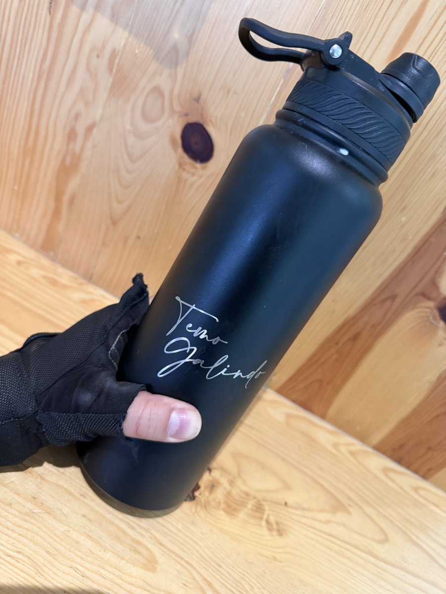 Iniciando semana 💪 y deseándoles ✨ que les vaya de lo mejor 👍. ¡Saludos 👋!

#gymmotivation #gymlife #gym #goodvibes #buenasvibras