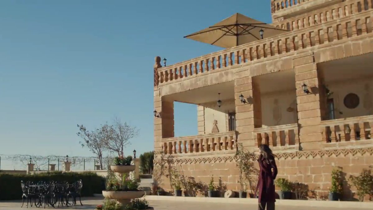 bizim artık konakımız var biz fukara değiliz <a href="/Uzaksehirdizi/">Uzak Şehir Dizi</a> #UzakŞehir