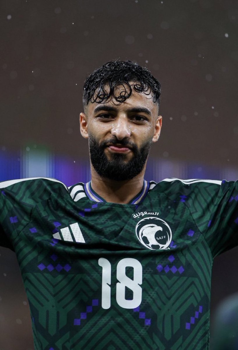 🚨🚨🚨| صالح ابوالشامات في كاس العرب :

- 5 مباريات
- بدون اي هدف
- بدون اي صناعة
