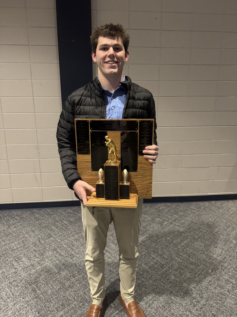 HenryCoppinger_'s tweet image. Blessed to be named:
- 1st Team All State
- 1st Team All District
- Academic All State
- 2025 Rockhurst Bukaty Award Winner