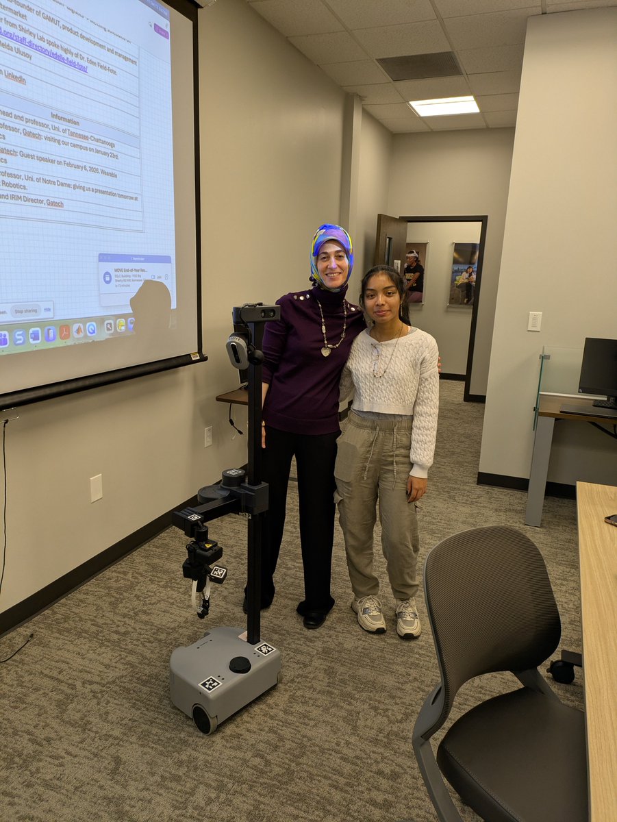 Hello Robot tweet media