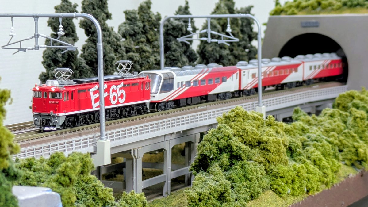 📷️自宅で撮り鉄 #スーパーエクスプレスレインボー #Nゲージ #鉄道