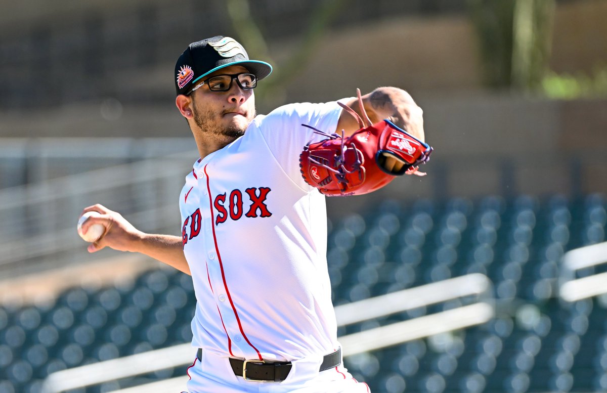 NationalsComms's tweet image. The Nationals have acquired right-handed pitcher Luis Perales from the Boston Red Sox in exchange for left-handed pitcher Jake Bennett. 

In Boston's system:
No. 5 prospect (@BaseballAmerica)
No. 7 prospect (@MLBPipeline)
 
He went from unranked to the No. 57 prospect in baseball…