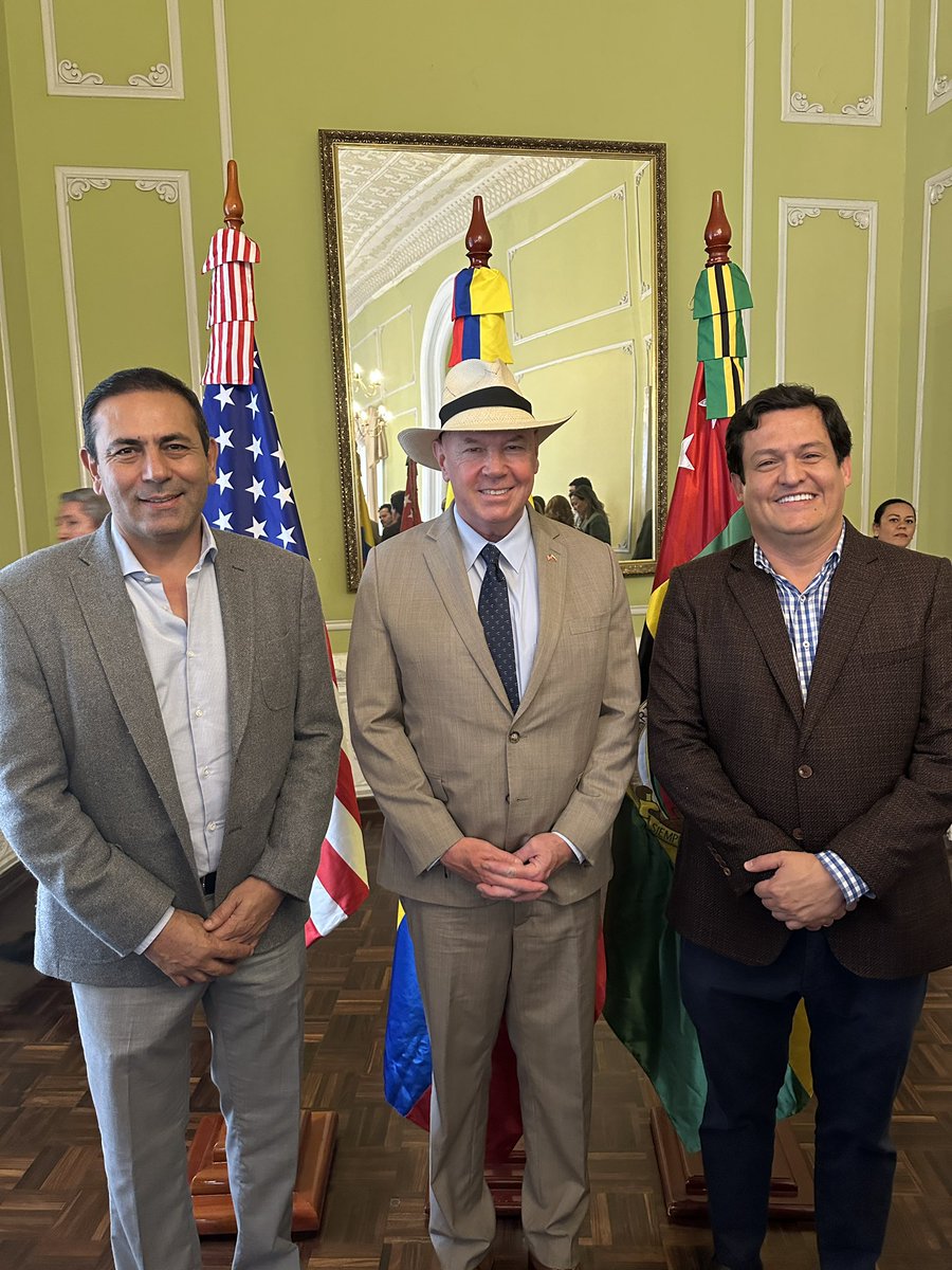 US Embassy Bogota tweet media