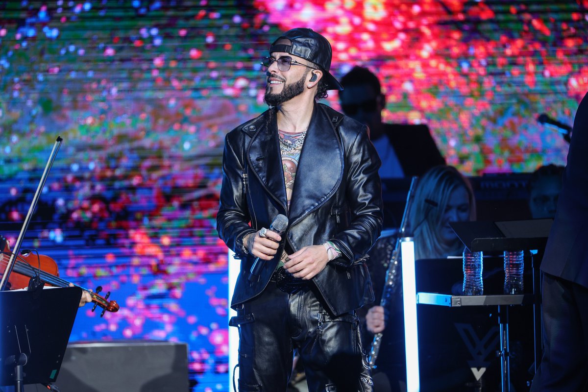 paramountdenver's tweet photo. SOLD OUT 🔥 Yandel Sinfónico at the Paramount Theatre was absolutely incredible 🎶

📸: @m2foto https://t.co/l75bib85s6
