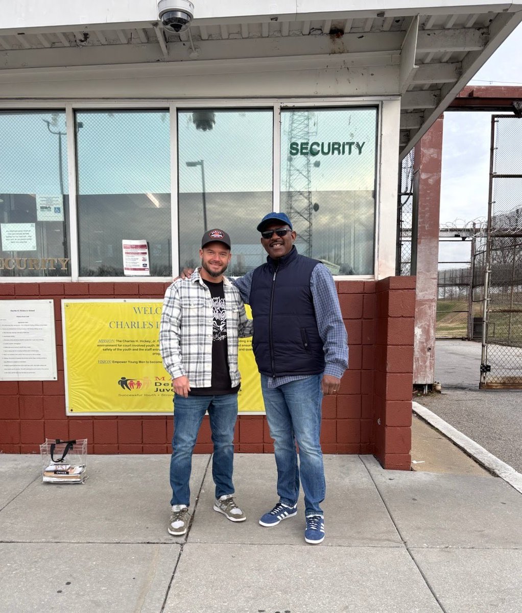 UncuffedM's tweet image. 72 Christmas Bags delivered to the unCUFFED Instagram boys! Thank you for the generous donations that made this possible!!!!!