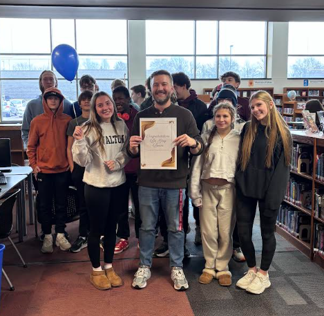 RSHS Library tweet media