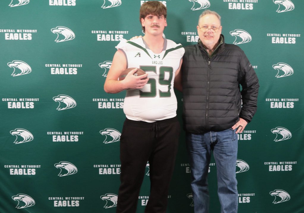 Had a great visit to Central Methodist this weekend thank you <a href="/MackHelms6083/">Coach Helms</a> <a href="/CoachDaveBrown/">Dave Brown</a>