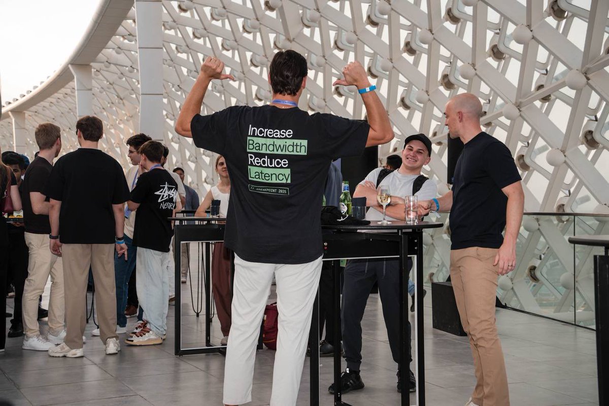 v_rohlfs's tweet image. it’s been real @SolanaConf @solana @QuickNode ✌🏽