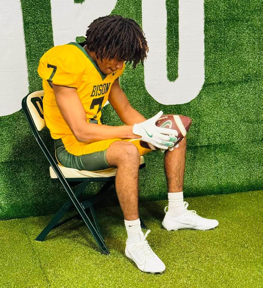 Daniel Williams tweet media