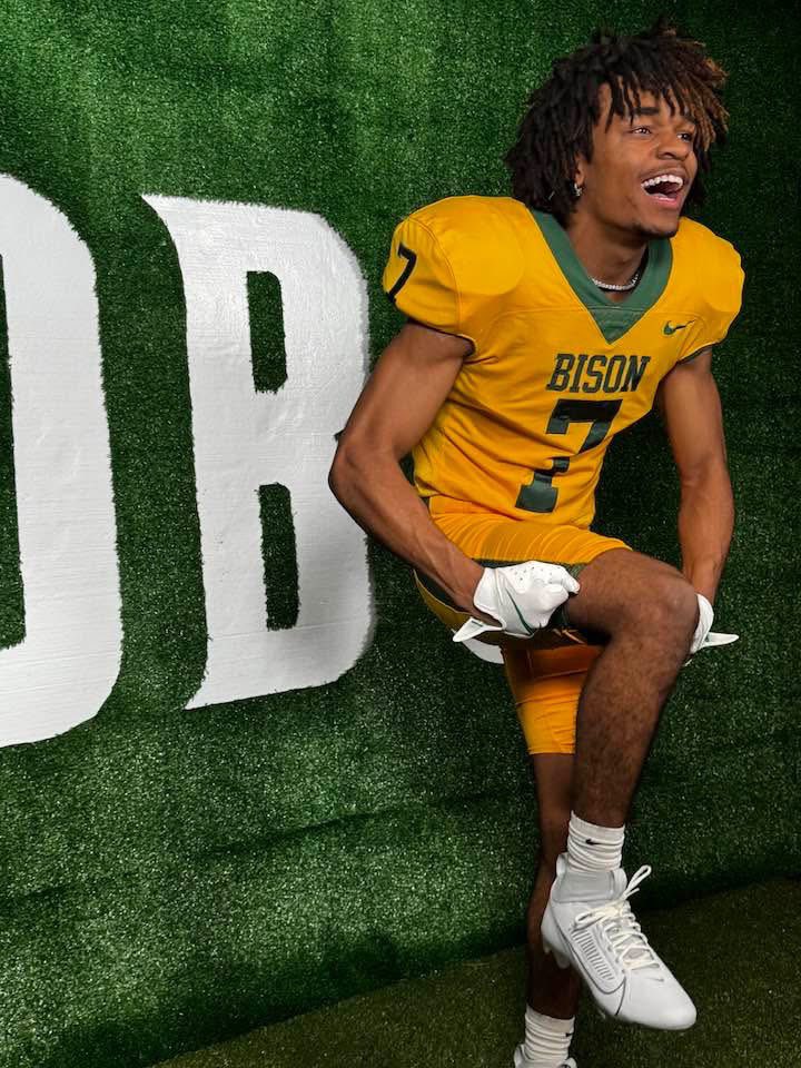 Daniel Williams tweet media