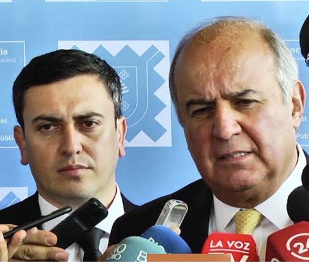 pcayuqueo's tweet image. Impecable Ojeda con su corbata, hoy desaforado y preso por corrupción. La dignidad parlamentaria, suponemos Luis.