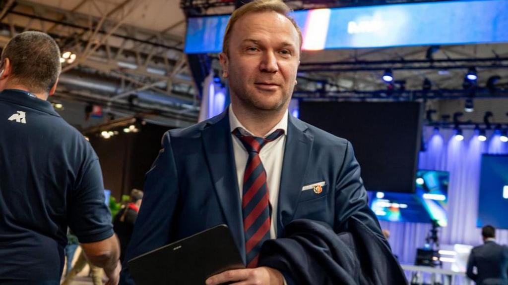 Dongcast tweet media