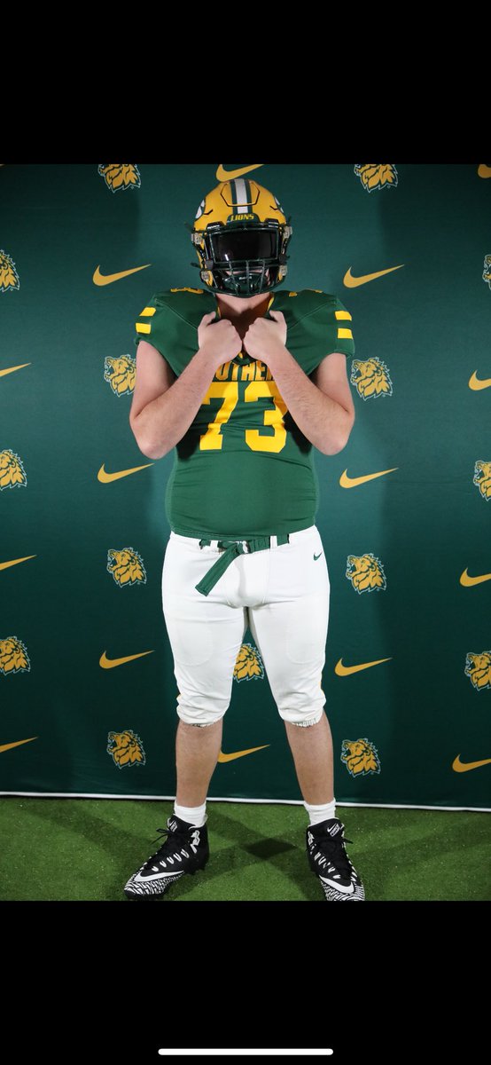After a great visit this weekend I’m blessed to receive an offer from Missouri southern thank you <a href="/CoachT_Cupp/">Tyler</a> <a href="/CoachSalomonsky/">Ashly Salomonsky</a> <a href="/Coach_CMeyers/">Colton Meyers</a>