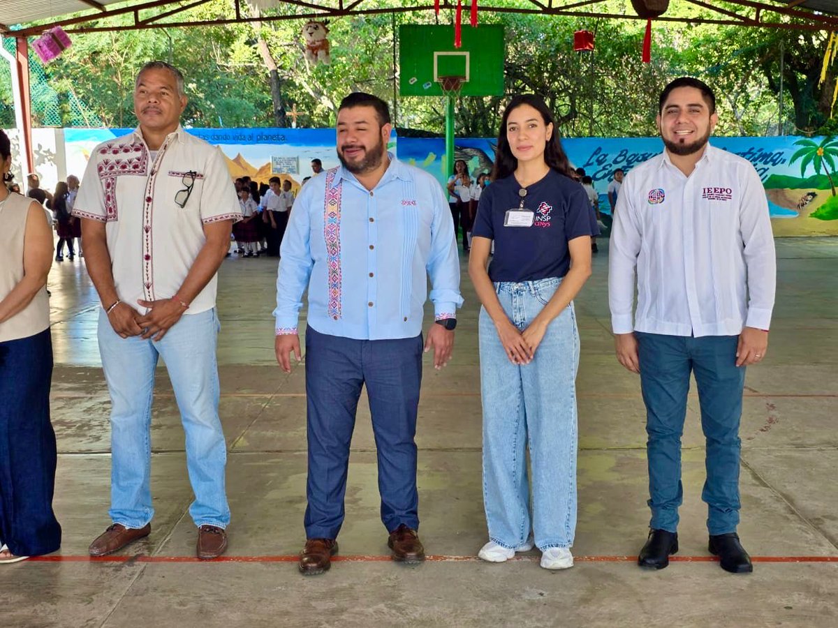 IEEPOGobOax's tweet photo. En el marco de los nuevos Lineamientos para el Expendio y Distribución de Alimentos y Bebidas en los planteles educativos, el IEEPO participó en la apertura de actividades del Instituto Nacional de Salud Pública, en la Primaria “Las Primeras Luces”, en Puerto Escondido.
#QueSiga https://t.co/bVTDfI6cDE