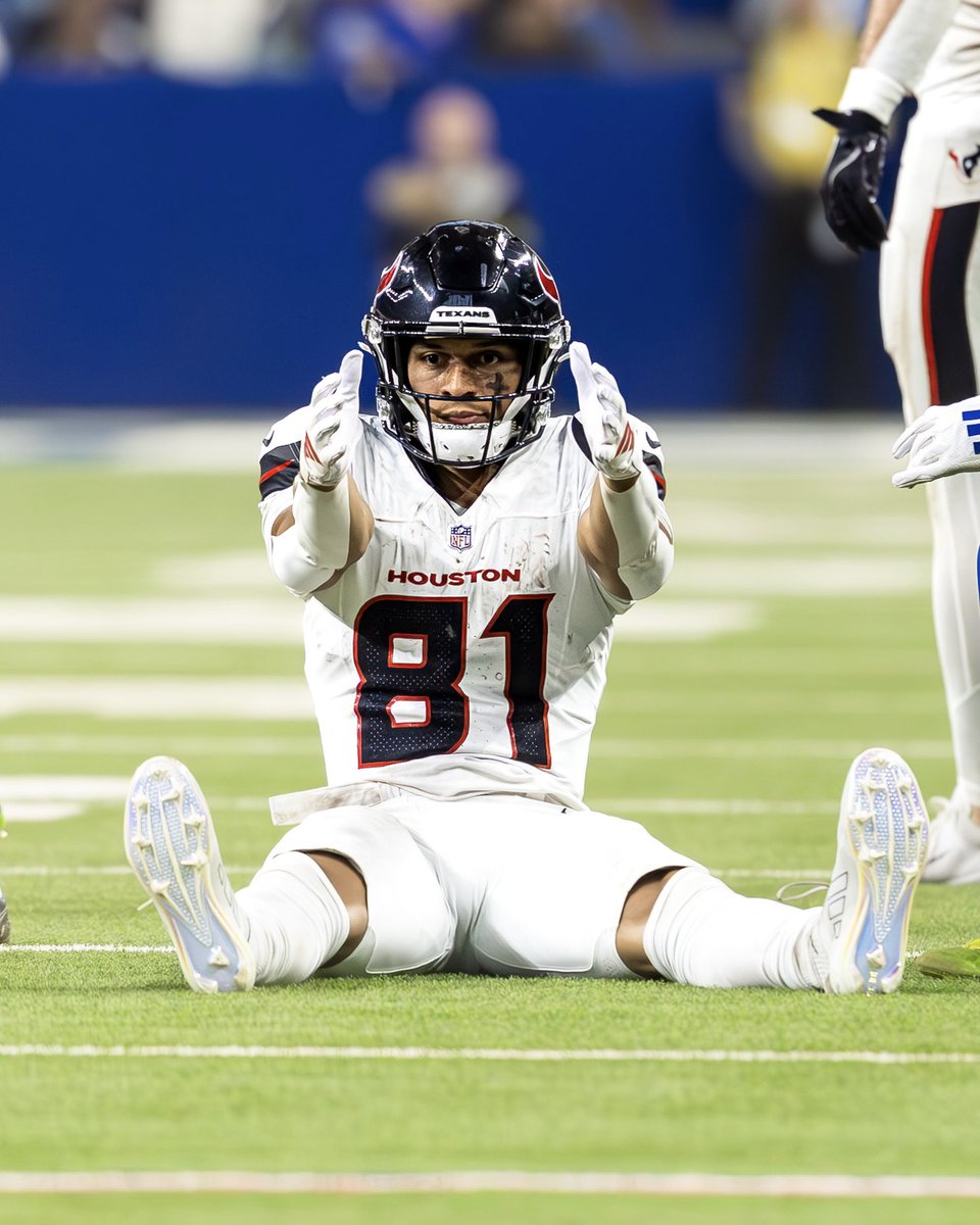 HoustonTexans's tweet image. Season of the Cyclones 🌀 

#ProBowlVote + @JaydenHiggins3 and @NoelJaylin13